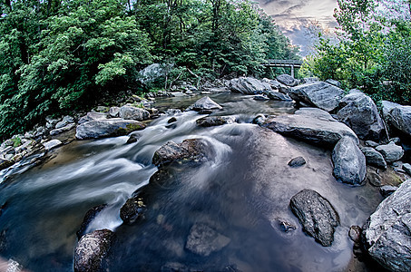 河水在岩石上流淌河流数控美术农村急流石头瀑布国家巨石环境图片