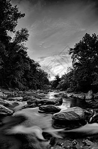 河水在岩石上流淌农村巨石美术数控河流国家石头瀑布急流环境图片