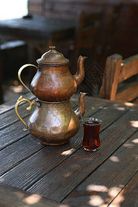 土耳其茶服务用具火鸡木头热饮座位椅子厨房杯子商业图片