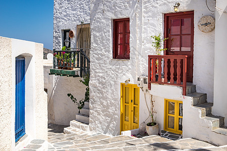传统希腊环球村多彩街道的景色观视图片