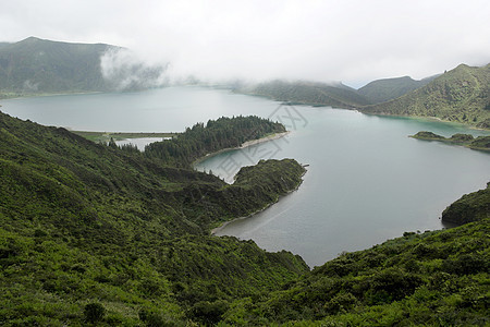 葡萄牙圣米格尔灌木丛丘陵地质火山风景火山口群岛草地山脉树木图片