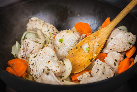 配蔬菜的火鸡饮食平底锅营养油炸食物家禽火炉脂肪午餐厨房图片