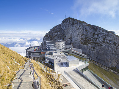 皮拉图斯库姆站 瑞士旅游齿轮公吨地块高山首脑教堂火车管辖权电缆图片