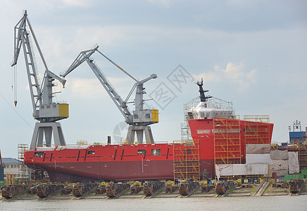正在建造的船舶贮存力量检修仓库船厂商业航行货物雕刻船体图片