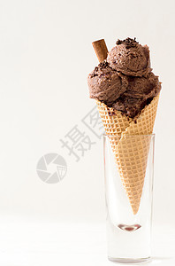 巧克力冰淇淋茶点甜点小吃杯子奶制品宏观糖霜牛奶产品味道图片
