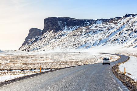 冰岛路冬山季节天空车道曲线国家土地山脉假期旅行风景图片