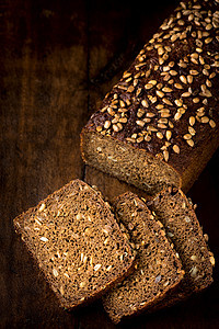 面包脆皮向日葵早餐食物小麦厨房木头谷物桌子营养图片