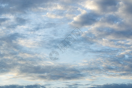 蓝天空和浮云天空天气白色蓝色阳光多云风景背景白云气氛图片