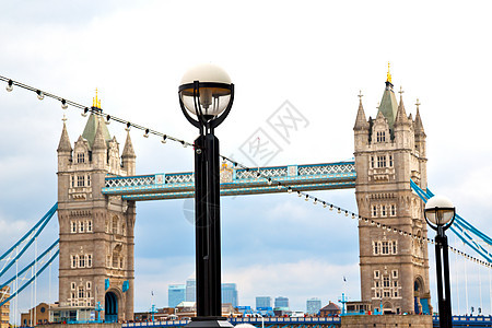 英国古桥顶的隆登塔蓝色地标旅行街道旅游纪念碑游客历史石头天空图片