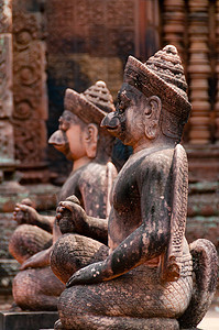 B寺门前的石雕缝高棉语宽慰地标砂岩雕塑旅行装饰品宗教寺庙风格图片