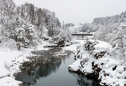 日本冬日日本白川地房子气候太阳天空高山高地暴风雪季节小屋环境图片