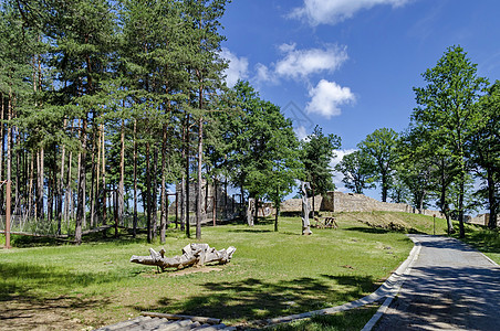 古老堡垒墙壁 靠近Belchin村地标旅行天桥建筑村庄废墟立交桥金属行人文化图片