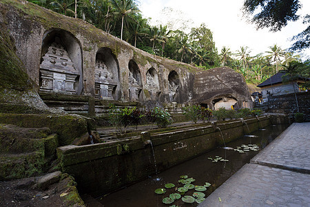 印度尼西亚 亚洲巴厘的Guungkawi寺庙石头恶魔雕塑传统文化崇拜假期信仰旅游纪念碑图片