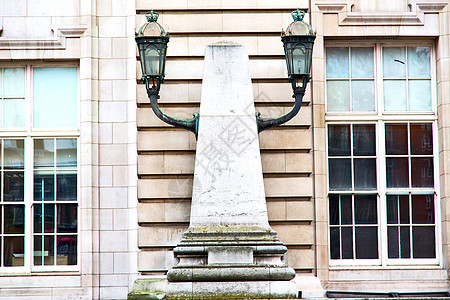 英格兰隆登街灯中的旧风扇办公室阳台纪念碑城市历史石头棕褐色路灯财产旅游图片