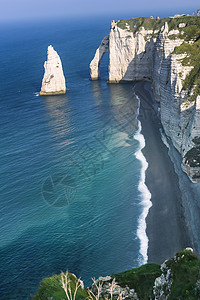 法国Etretat悬崖假期海滩天线粉笔吸引力天空游客岩石渠道旅行图片