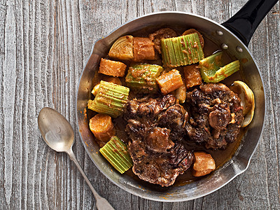 牛尾炖肉肉汁红色食物尾巴水平牛尾牛肉图片