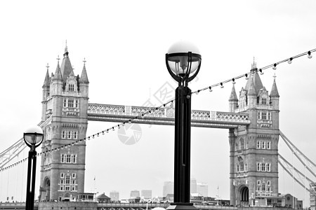 英国古桥和云天的隆登塔纪念碑旅游天空游客城市吸引力英语地标旅行文化图片