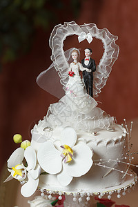 模糊背景的婚礼蛋糕餐饮已婚奶油仪式新娘派对面包庆典桌子生日图片