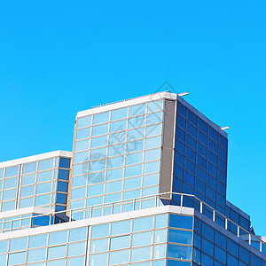 和办公室摩天大楼建造的办公用房 以及工作反射玻璃窗户镜子公司正方形金融天空财富图片