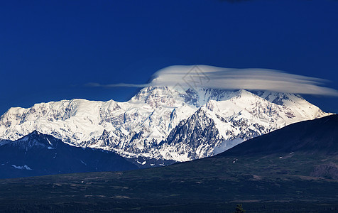 山首脑岩石远足滑雪全景蓝色地形运动高山顶峰图片