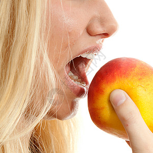 健康的生活方式 妇女吃苹果快乐微笑食物水果金发女郎饮食背景图片