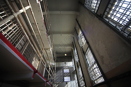 Alcatraz 监狱住宅区时间游客建筑克制法律细胞酒吧金属惩罚历史性图片