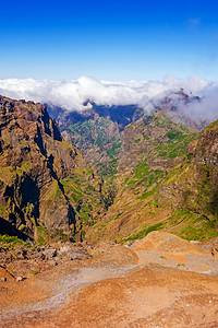 火山山脉地貌阳光高度雷达车站晴天旅行假期景点旅游全景图片