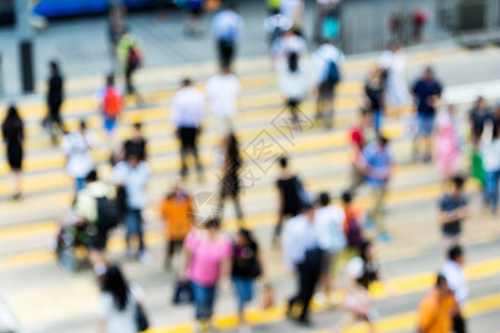 香港的繁忙行人过境文化交通速度框架行动有轨电车团体街道小时生活图片