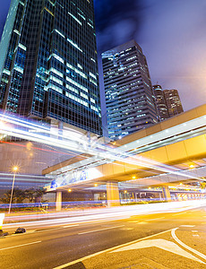 夜间在香港市的交通商业时间街道建筑中心运输运动景观速度市中心图片