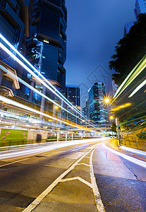 香港夜间交通量运动城市建筑学中心街道公共汽车时间运输交通高峰图片