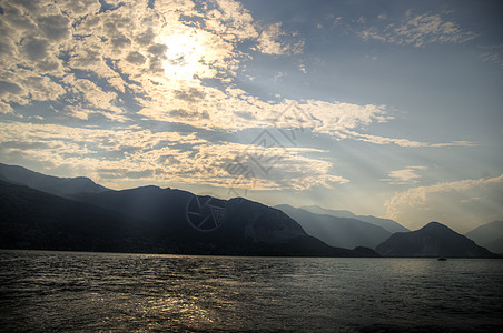 意大利湖日落旅行天空山脉旅游假期浪漫主义者图片