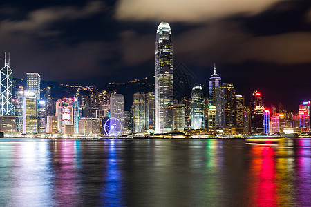 晚上在香港港场景全景景观旅行地标码头建筑摩天轮城市市中心图片