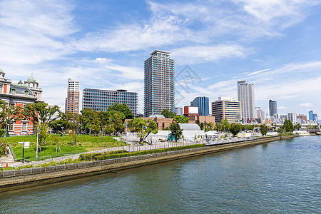 白天在大阪市旅游建筑学摩天大楼蓝色地标街道商业办公室观光旅行图片