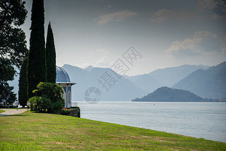 意大利别墅 装饰在科莫湖上旅游花园旅行公园假期图片