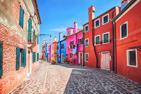 威尼斯省布拉诺的多彩外表建筑学村庄地标街道建筑旅行景观旅游城市房子背景