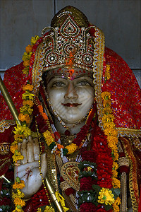一位印度女教徒的珍贵宝石大理石木雕像图片