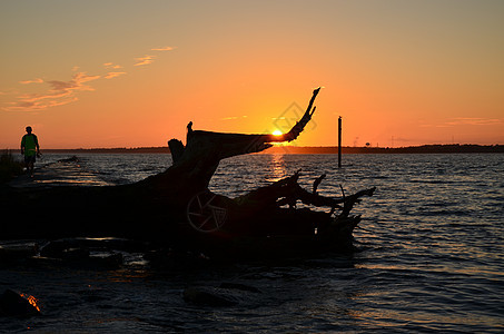 最后光线海浪海洋假期旅行海景太阳天空风景海岸海岸线图片