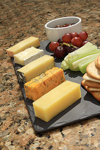 奶酪选择高山蓝色桌子小吃拼盘柴郡食物午餐天性农夫图片