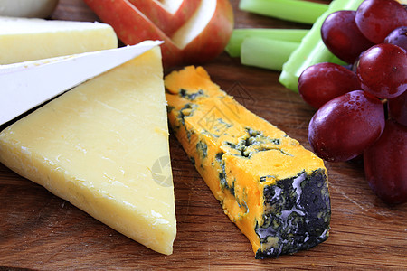 奶酪选择拼盘小吃高山天性食物桌子蓝色农夫午餐柴郡图片