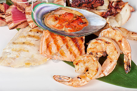 海鲜混合菜盘市场午餐食物海洋贝类龙虾扇贝饮食柠檬拼盘图片