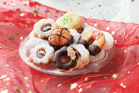 圣诞饼干桌布食物盘子巧克力织物新月红色糖果甜点香草图片