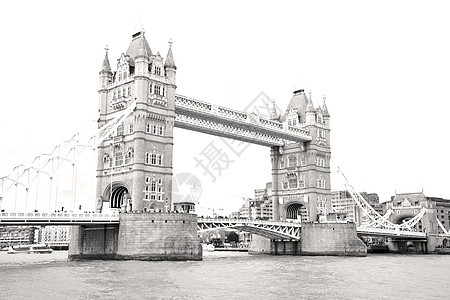 英国古桥和云天的隆登塔纪念碑旅游游客地标景观蓝色天空首都文化旅行图片