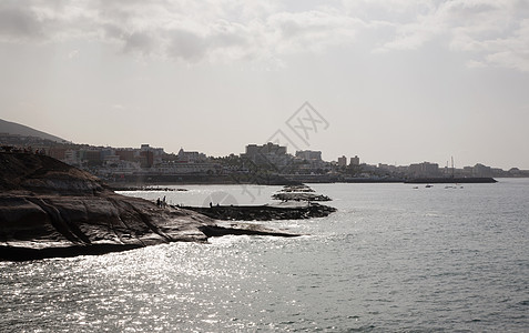 特纳里费岛海岸景观边缘城市海景游客气候海滩海洋岩石蓝色假期图片