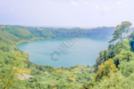 意大利山区湖的重点分散背景情况 意大利的山湖蓝色天空火山晴天食物丘陵村庄国家反射森林图片