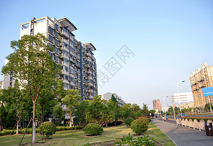 城市街道旅行太阳栏杆住宅天空工作阳光街道场景阳台图片