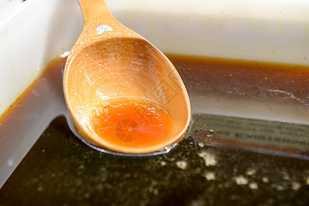 深褐色天然棕色栗子蜂蜜金子糖浆烘烤荒野调味品美食焦糖糖果乡村液体图片