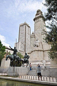 Cervantes纪念碑西班牙马德里埃斯帕纳广场图片