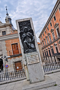 地标 疯狂的 spain蓝色文化景观历史旅游游客全景雕像天空正方形图片