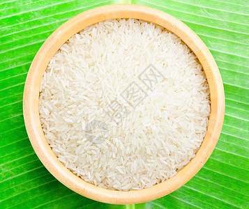 以碗木木制成的泰国茉米饭图片