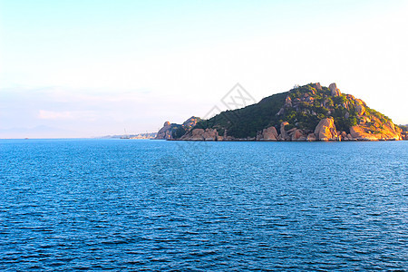 海中的岛屿热带岩石假期潜水异国海洋太阳海景海滩情调图片